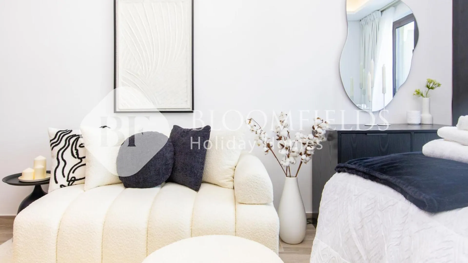 Bloomfields Modern Escape Stu In Jvc Apartment Dubai